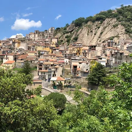 Antico Borgo - A Due Passi Dalle Gole Alcantara