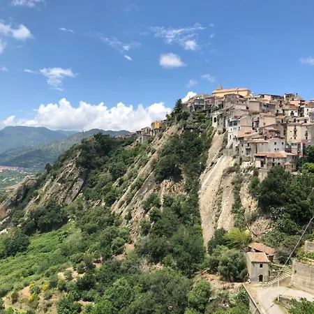 Antico Borgo - A Due Passi Dalle Gole Alcantara *
