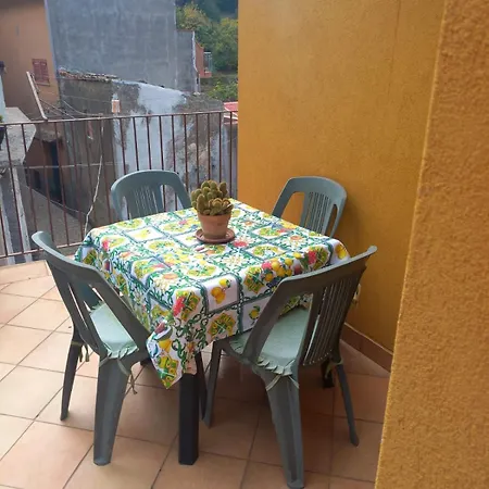 Antico Borgo - A Due Passi Dalle Gole Alcantara * Motta Camastra