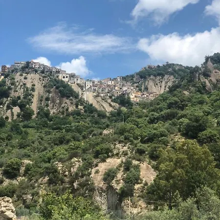 Antico Borgo - A Due Passi Dalle Gole Alcantara *