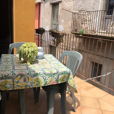 Antico Borgo - A Due Passi Dalle Gole Alcantara *