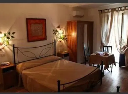 Antico Borgo - A Due Passi Dalle Gole Alcantara * Motta Camastra