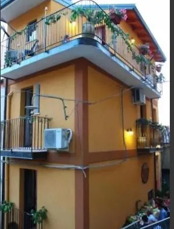 Antico Borgo - A Due Passi Dalle Gole Alcantara