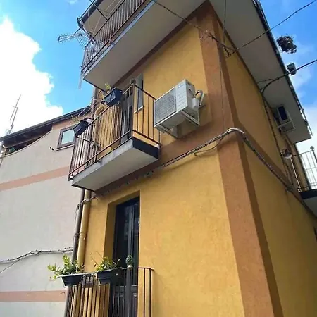 Antico Borgo - A Due Passi Dalle Gole Alcantara *